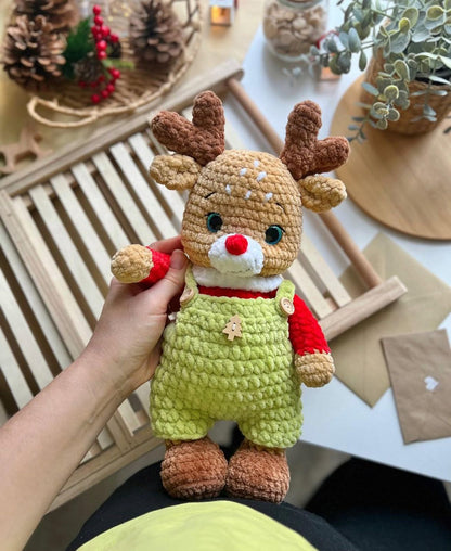 Renne de Noël “Lenya” – Modèle de crochet (PDF)