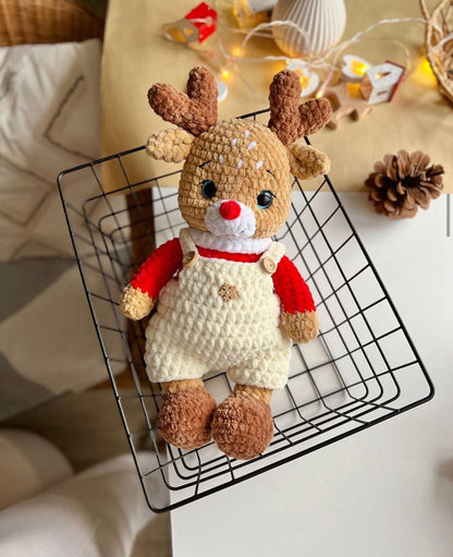 Renne de Noël “Lenya” – Modèle de crochet (PDF)