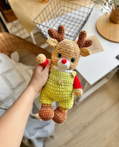 Renne de Noël “Lenya” – Modèle de crochet (PDF)